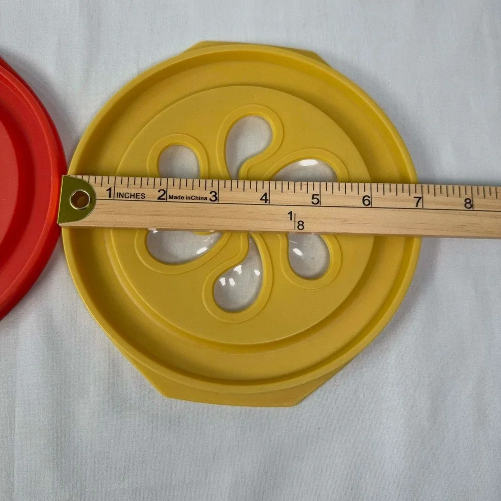 Vintage Rubbermaid Party Plan Lid Lot 3227 3228 Orange Yellow 6.5